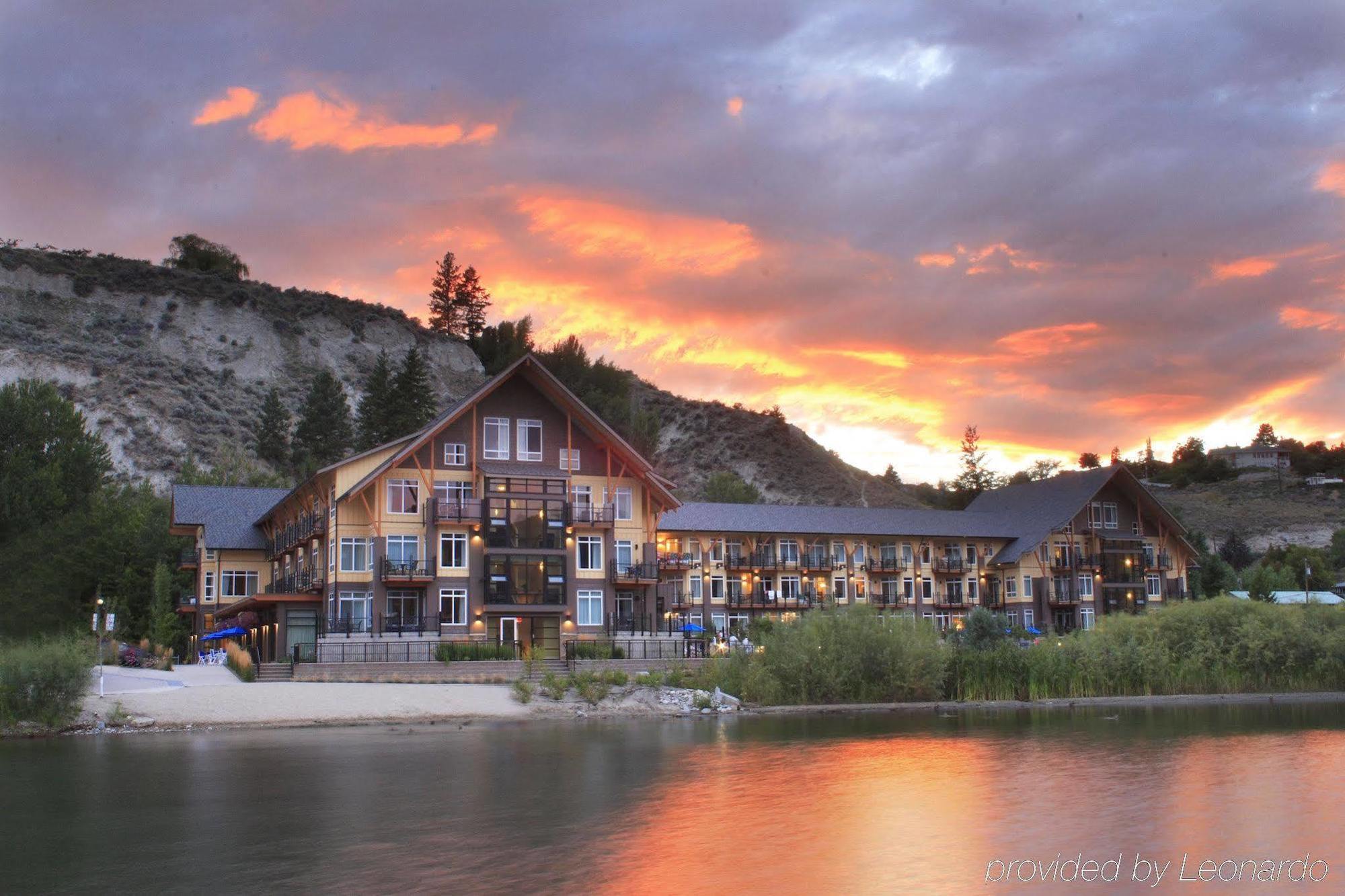 Summerland Waterfront Resort & Spa Exteriör bild