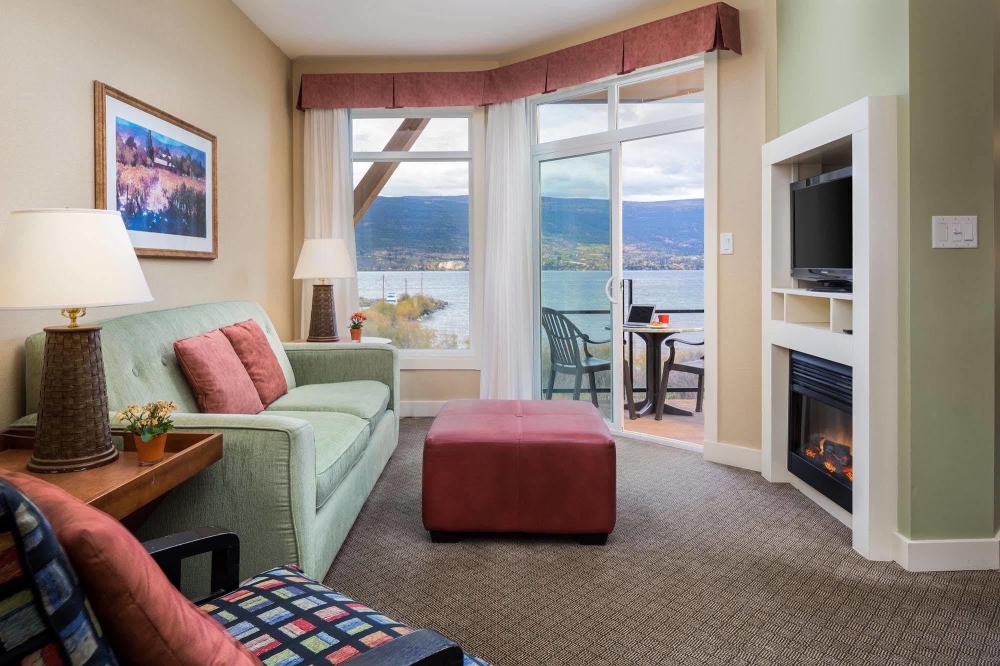 Summerland Waterfront Resort & Spa Exteriör bild